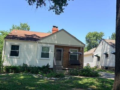 827 SW Hedgewood Ave, Topeka, KS, 66606