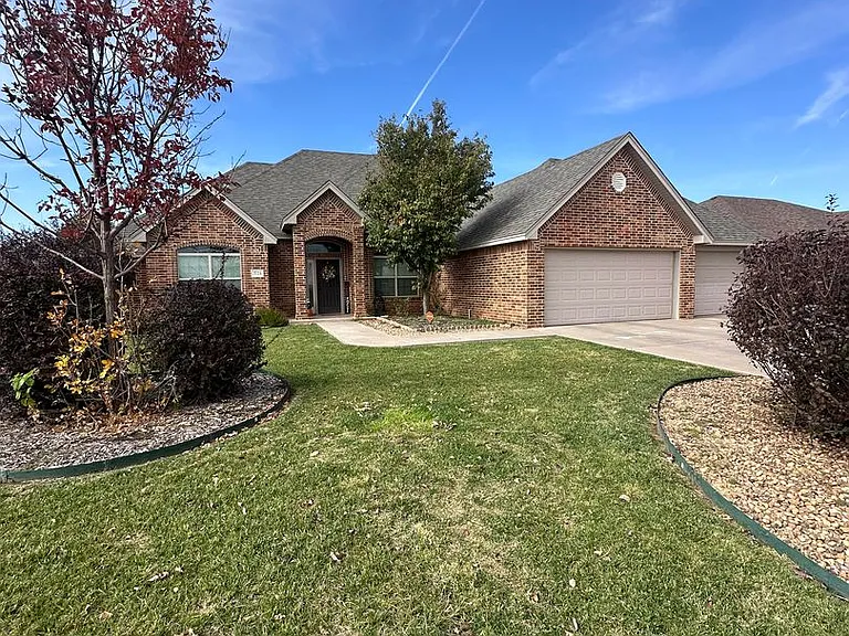 3724 Woodlark Rd — Photo 3