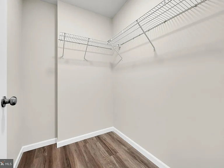 1000 Colby Ln #1204 — Photo 36