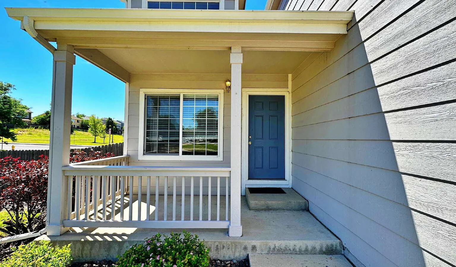 4 bed, 3.0 bath, 2072 sqft, $2,750 — Photo 3