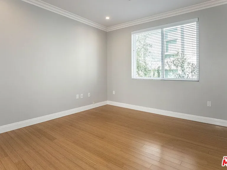 1283 Havenhurst Dr #306 — Photo 12