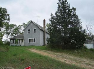 2393 Fenwick Rd, Fenwick, MI 48834