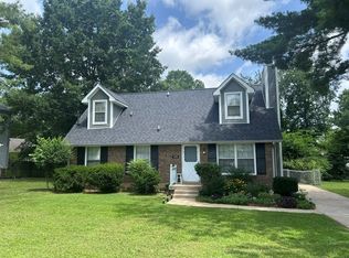 111 Cunningham Pl, Clarksville, TN 37042