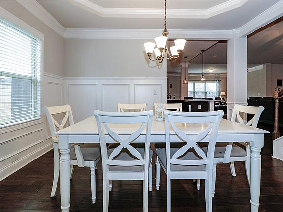 5th image of 15 Winged Bourne Ct