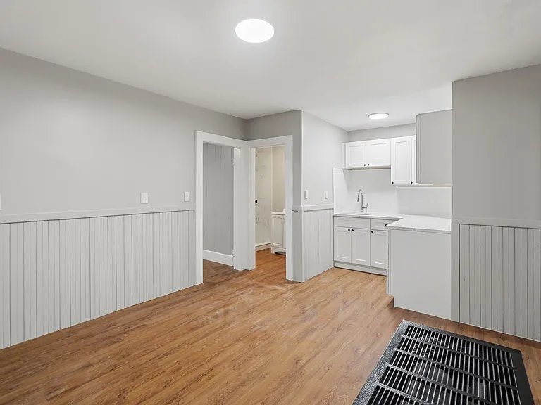 44-48 Pratt St — Photo 9