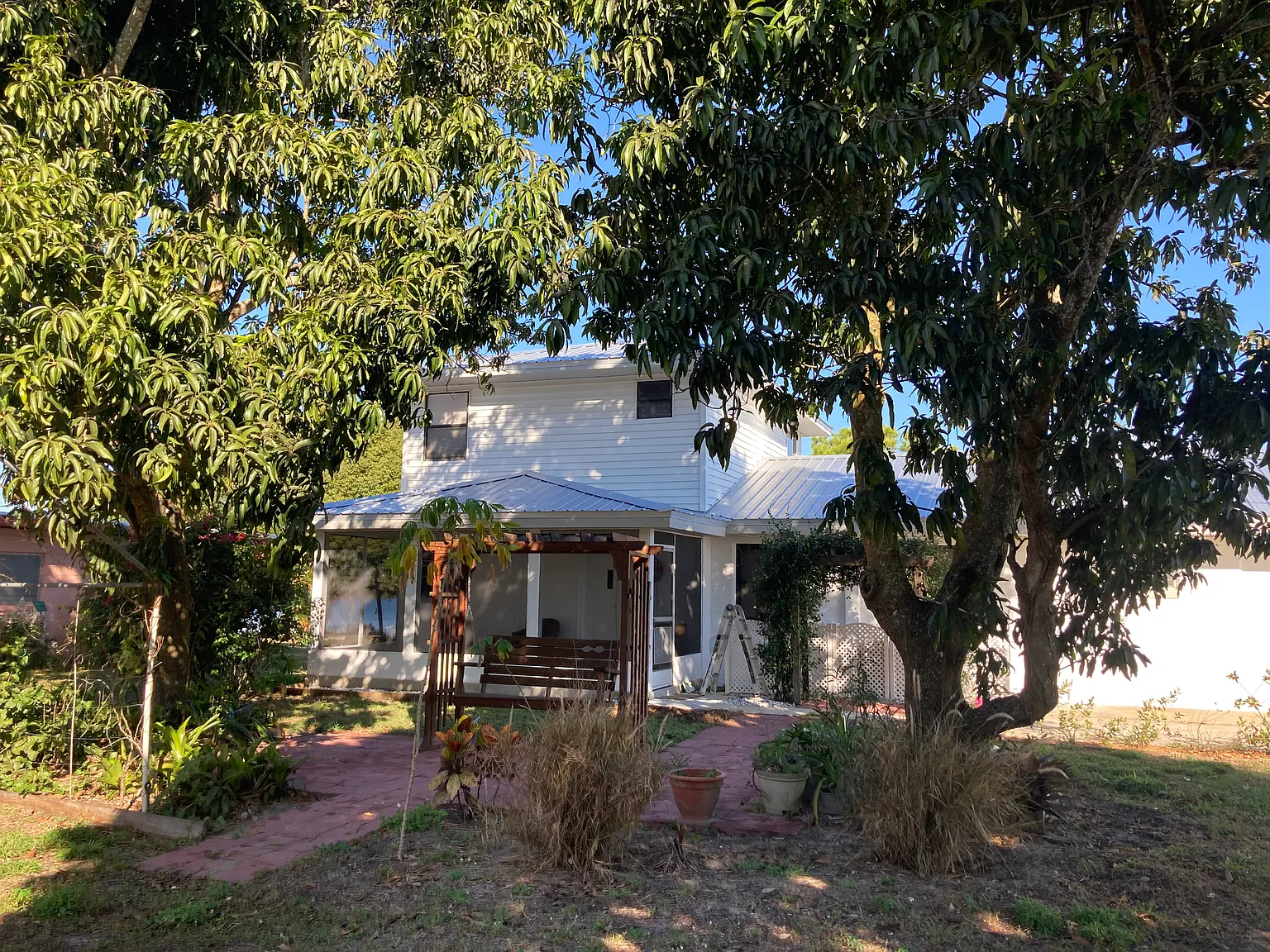 3 bed, 1881 sqft, $2,500 — Photo 4