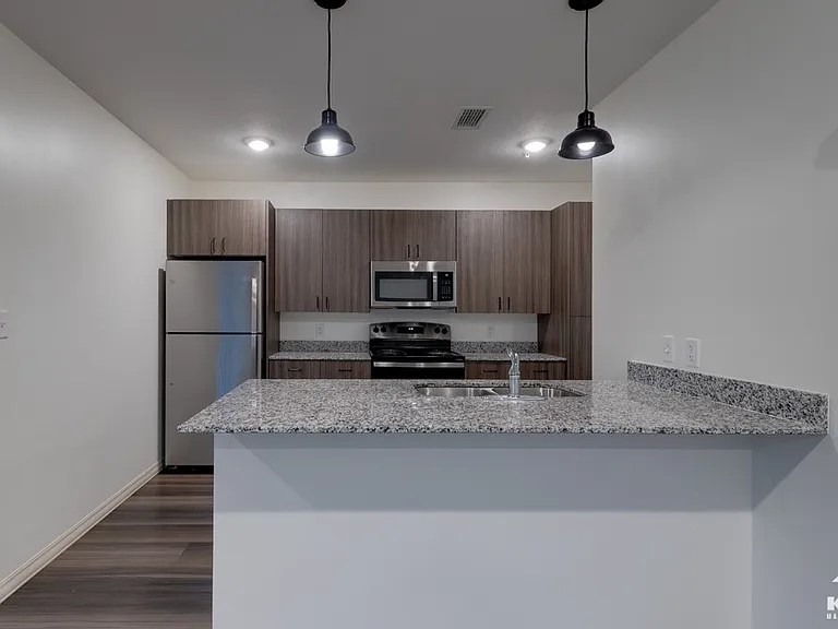 WIN Residences — Photo 14
