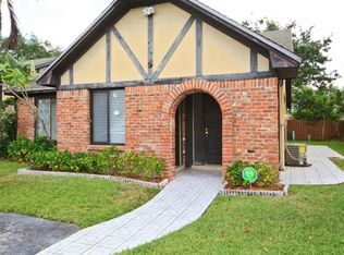 9218 NW 49th Pl, Sunrise, FL 33351