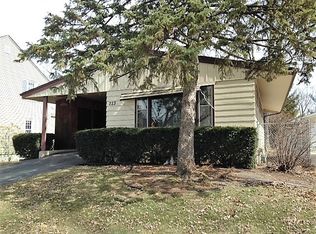 223 N Charlotte St, Lombard, IL 60148