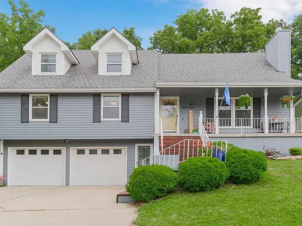 7804 NW 70th St, Kansas City, MO 64152