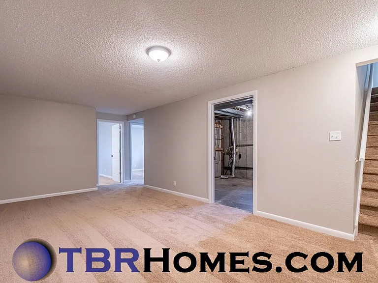 14435 Olmsted Dr — Photo 13