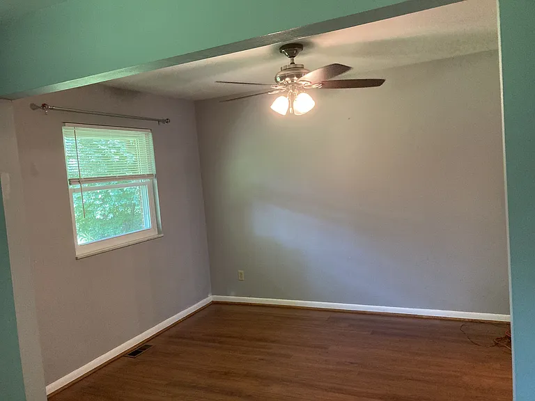 2720 Corlington Dr — Photo 10