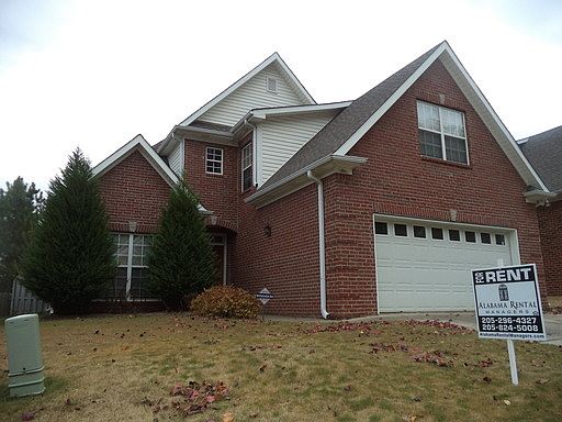 1st image of 832 Castlemaine Dr