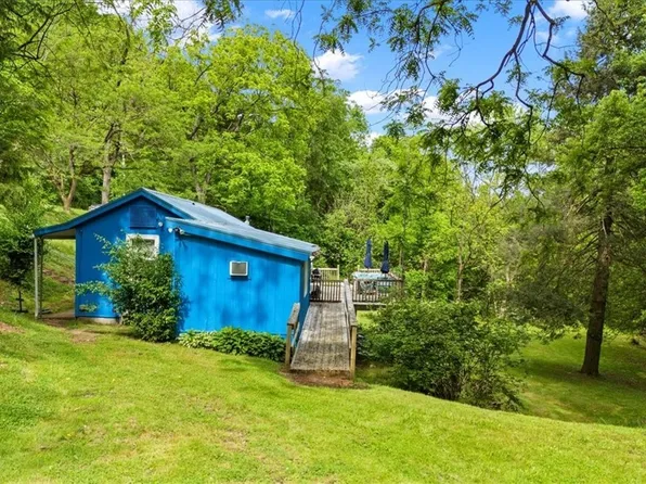 14086 Staunton Tpke, Walker, WV 26180
