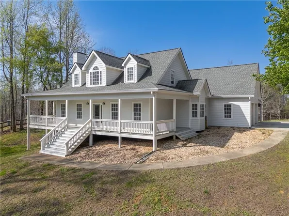 745 Fairmount Rd, Waleska, GA 30183