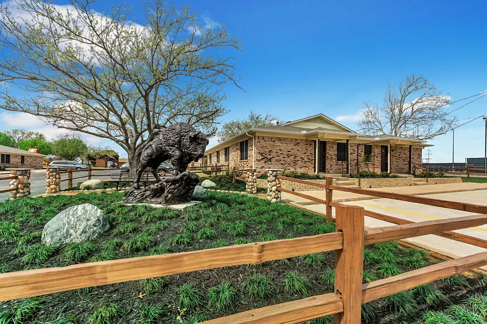 Buffalo Ranch — Photo 3