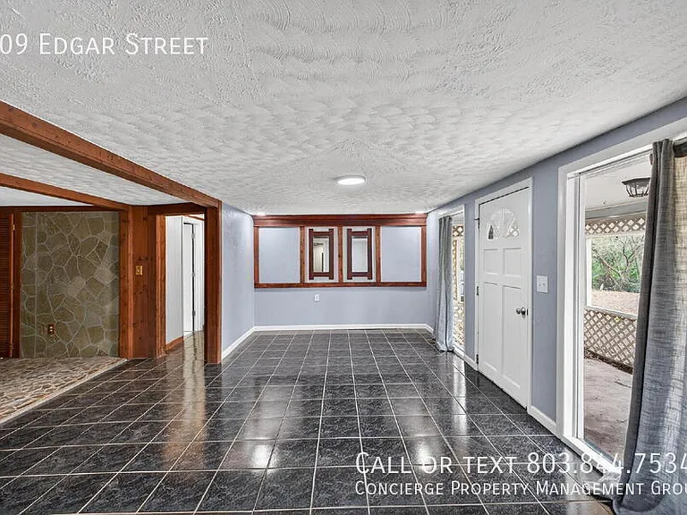 209 Edgar St — Photo 5
