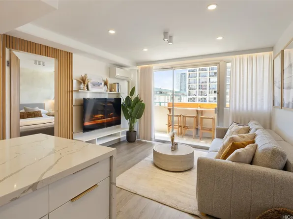 444 Kanekapolei St #Penthouse F-1605, Honolulu, HI 96815