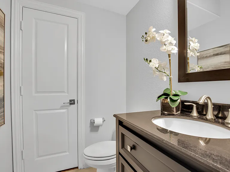 724 Orleans Dr — Photo 33