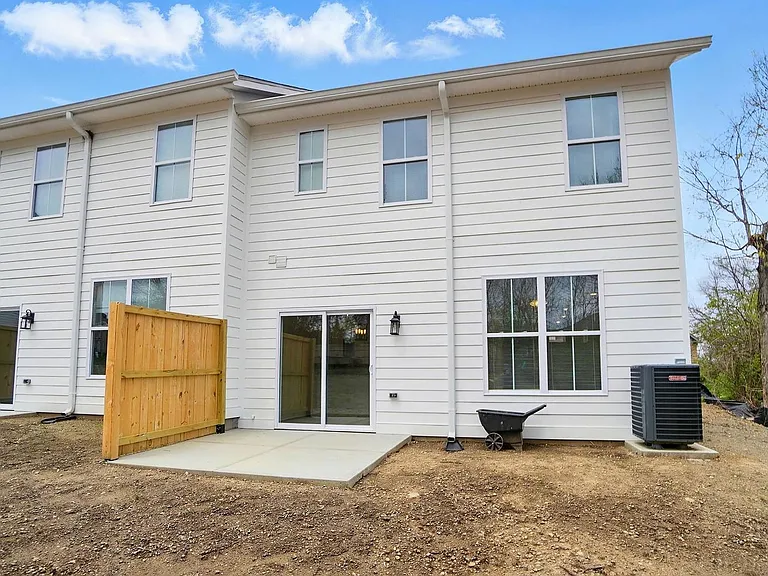 3178 Cobblestone Ln — Photo 35