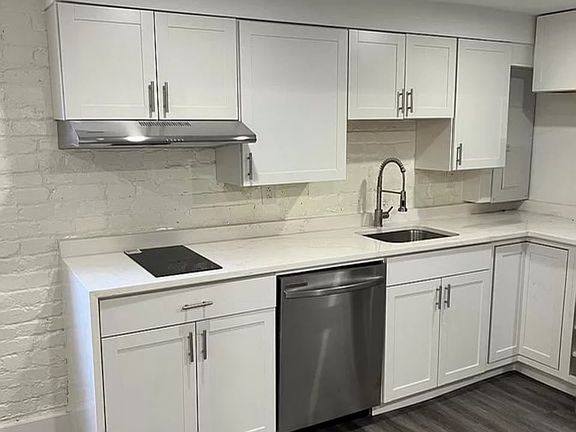 4th image of 55 Highland Ave
