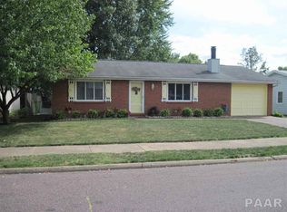 1000 Eisenhower Dr, Pekin, IL 61554
