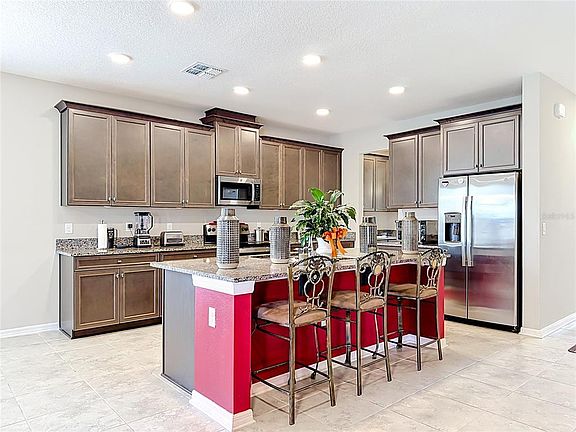 4th image of 4923 EAGLE ROCK DRIVE