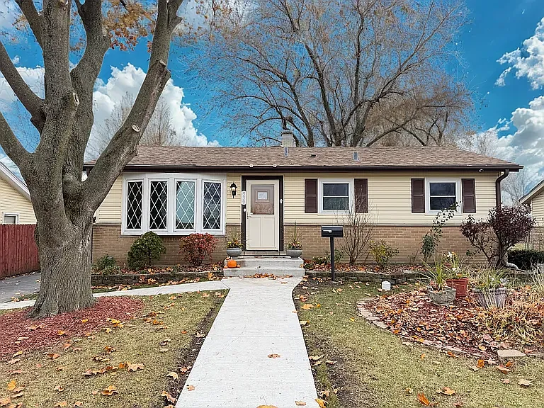 539 W Rose Ave — Photo 1