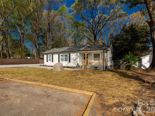 2862 Greenwood Rd, Rock Hill, SC 29730