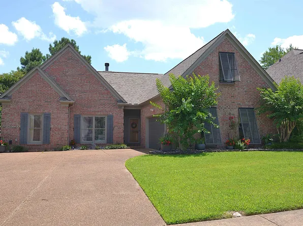 1142 Cordova Club Dr, Cordova, TN 38018