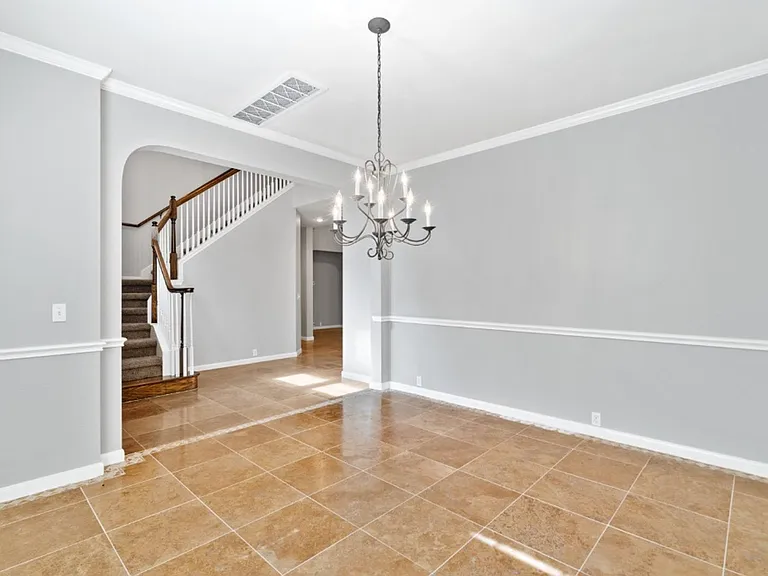 10724 Thoroughbred Dr — Photo 6