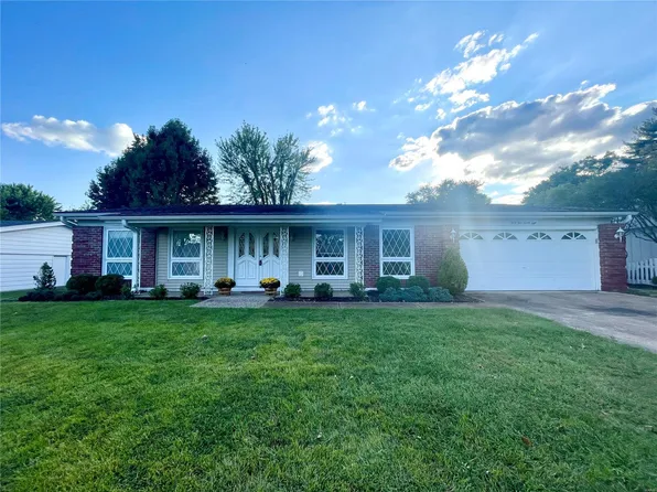 4928 Marchwood Dr, Saint Louis, MO 63128