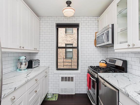 4th image of 1818 Newkirk Ave #3A