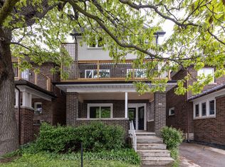 130 Jane St #B-W02, Toronto, ON M6S 3Y6