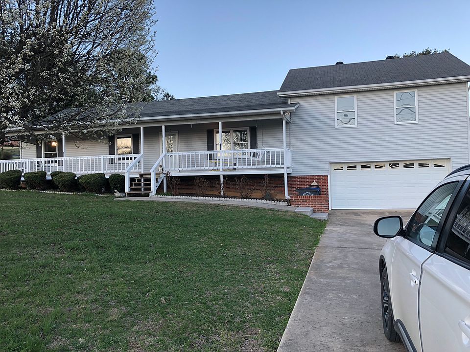 1st image of 250 Gustavis Ave