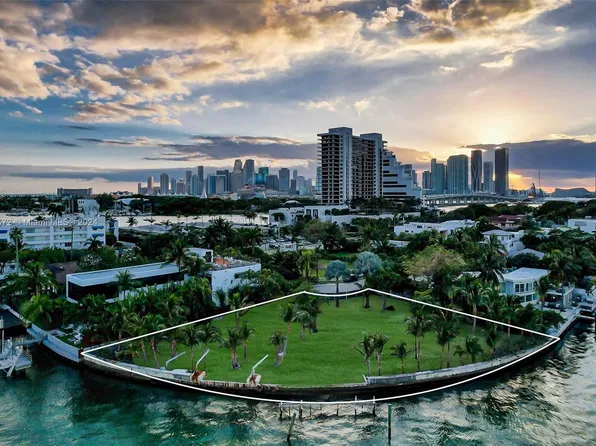 1141 N Venetian Dr, Miami Beach, FL 33139