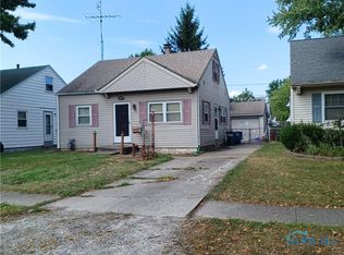 3032 Maeterlinck Ave, Toledo, OH 43614