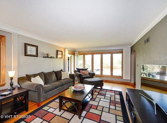 3rd image of 1633 N 79th Ave