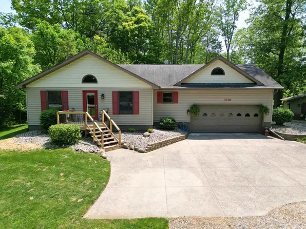 7716 Busch Rd, Birch Run, MI 48415