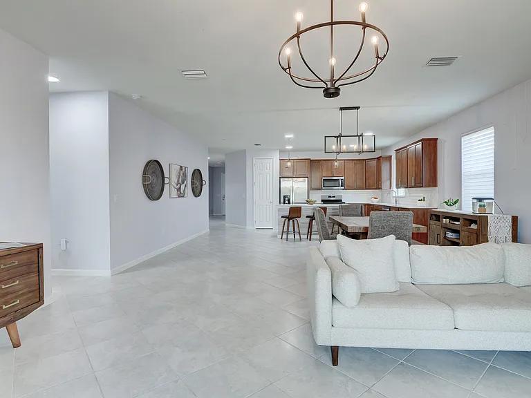 17425 Silverspur Dr — Photo 11