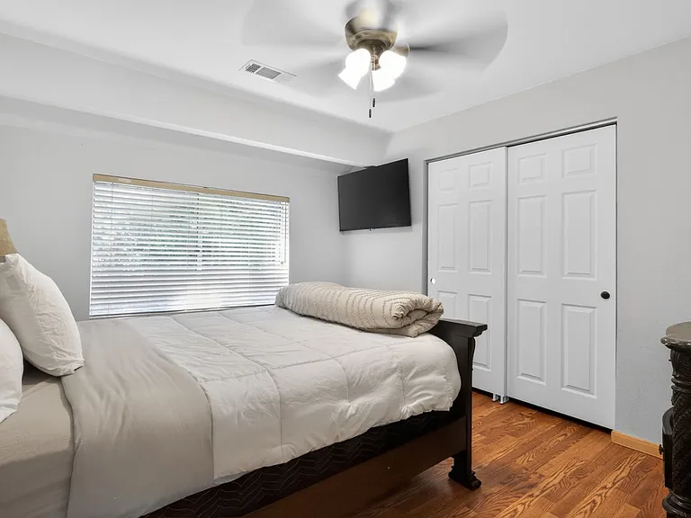 1401 Zion Way — Photo 18