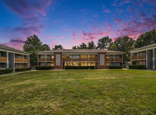 6601 W 76th St #5, Overland Park, KS 66204