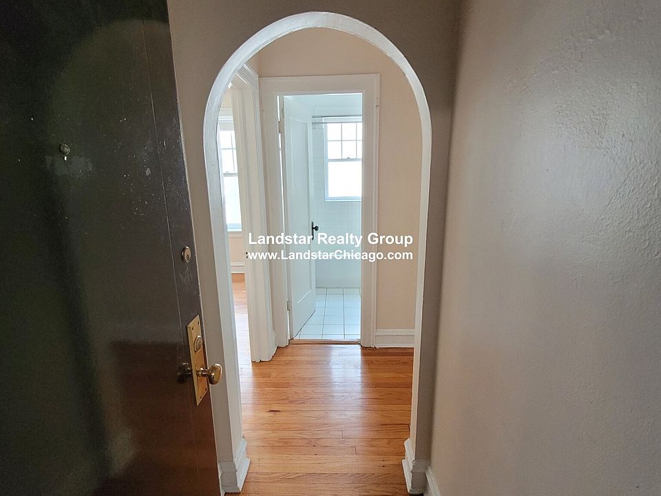 1st image of 1614 W Sunnyside Ave APT 1E