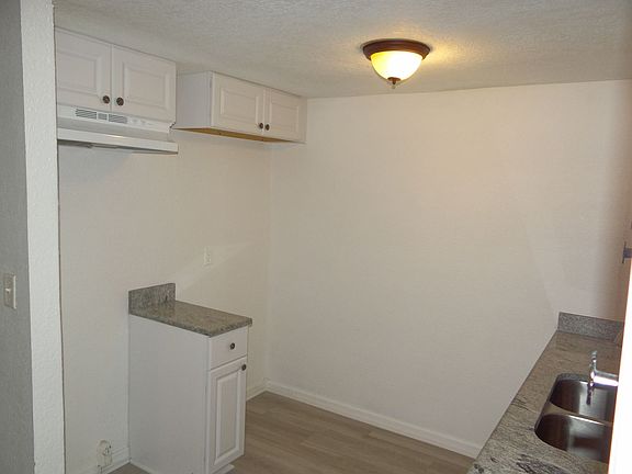5th image of 3205 N 47th St