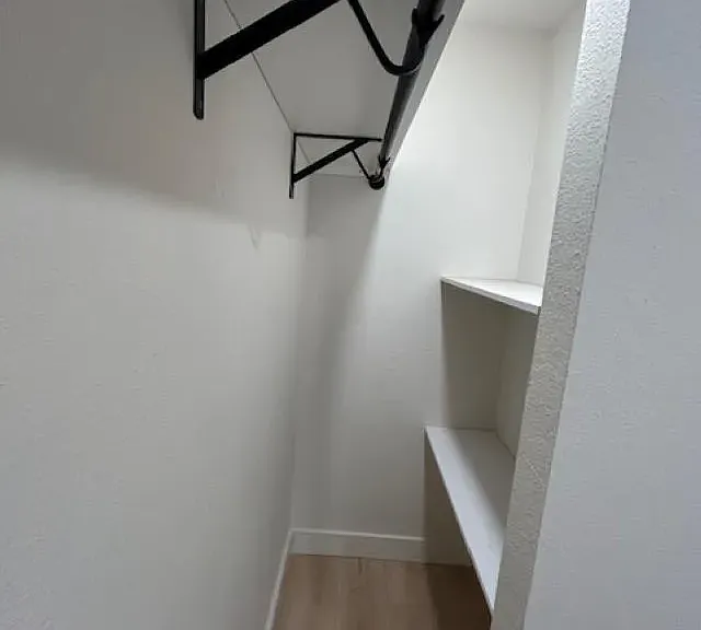 811 W Nutmeg St #102 — Photo 23