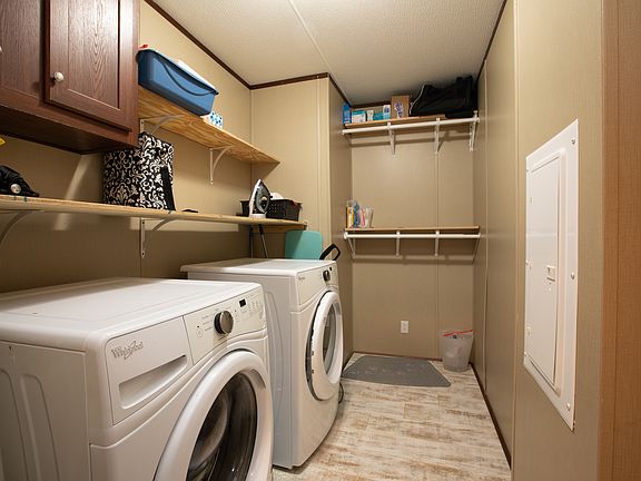 4th image of 18810 Dunbar Cir