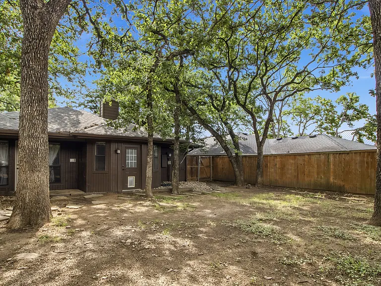 104 Summit Cv — Photo 10