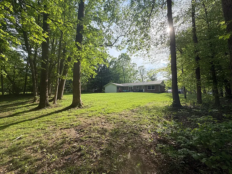 5415 E Earl Young Rd — Photo 3