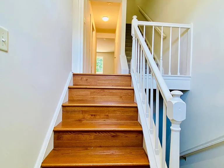 10690 High Beam Ct — Photo 2
