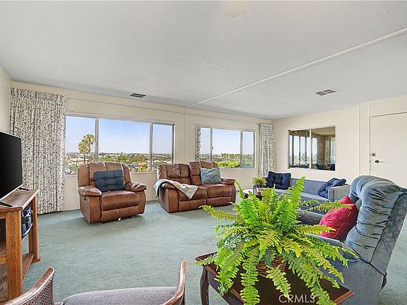 3rd image of 2550 Pacific Coast Hwy #217